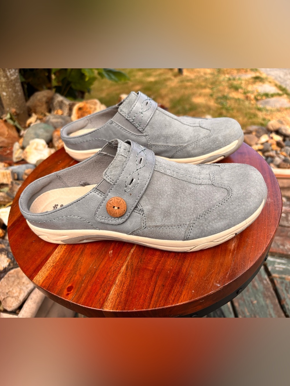 Earth Spirit Women’s Size 9 Gray Suede Slip-On Clog Mule with Decorative Button